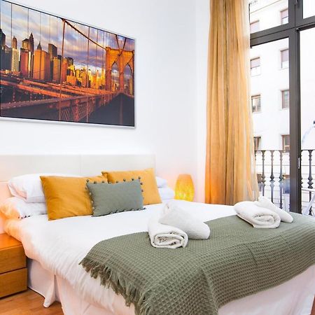 Stay U-Nique Apartments Balmes Barcelona Bagian luar foto