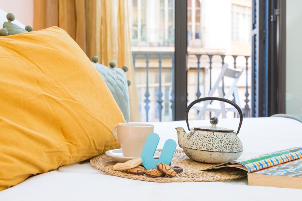 Stay U-Nique Apartments Balmes Barcelona Bagian luar foto